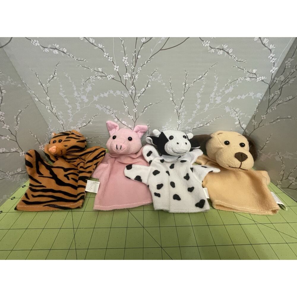 Oriental Trading Hand Puppets Lot Of 4 Dog Cow Pig Tiger Preschool Classroom Toy